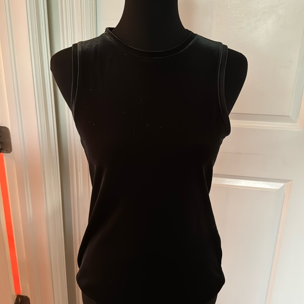 NWT Gap Sleeveless Black Velvet Shel Tank